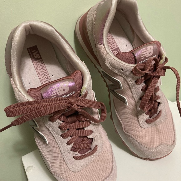 Pink New Balance - Picture 4 of 4